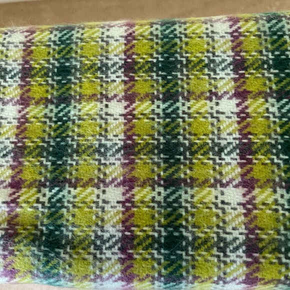 Scarf - Picture 2 of 4